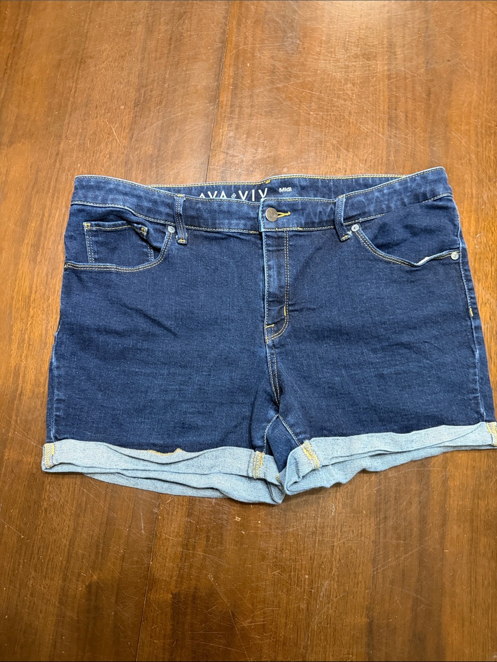Ava & Viv Dark Blue Denim Roll-Cuff Shorts Size 16